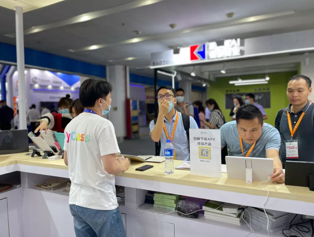 柔果AI練字解決方案，全新亮相第79屆中國教育裝備展示會